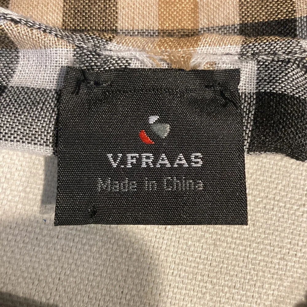 Patterned wrap. - Picture 3 of 4